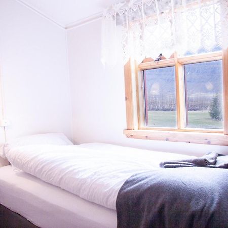 Fossardalur Guesthouse Djupivogur Bagian luar foto