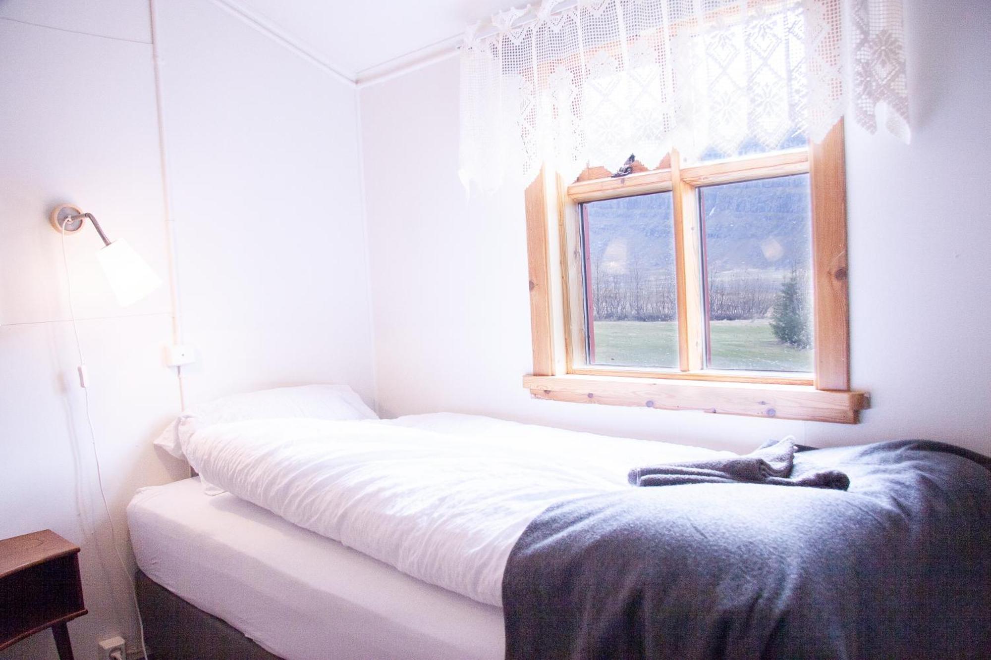 Fossardalur Guesthouse Djupivogur Bagian luar foto
