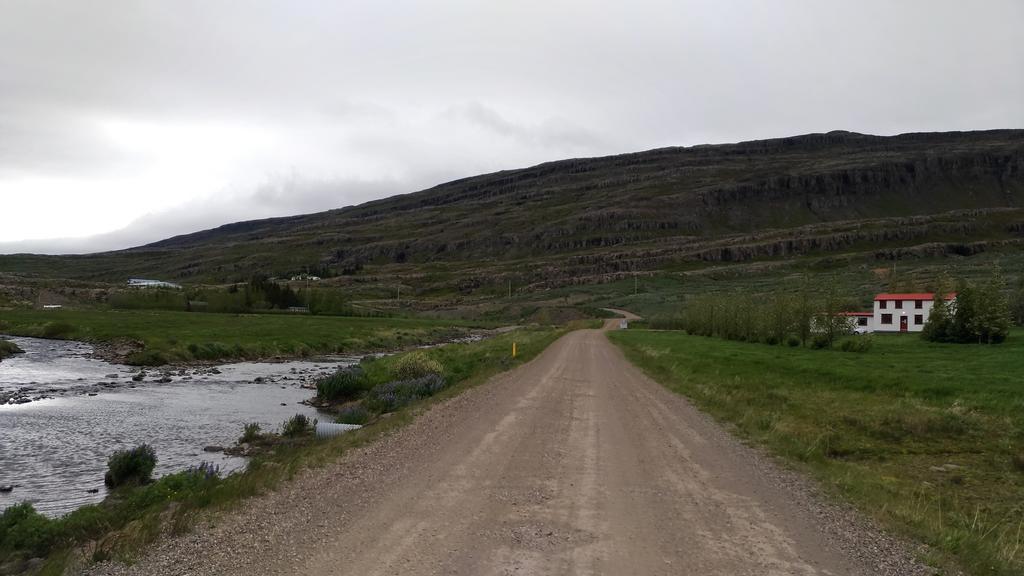 Fossardalur Guesthouse Djupivogur Bagian luar foto