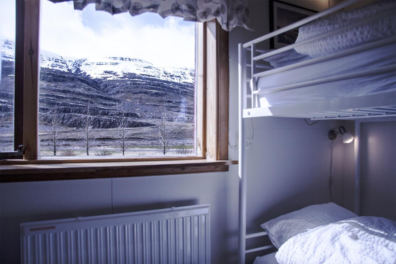 Fossardalur Guesthouse Djupivogur Bagian luar foto