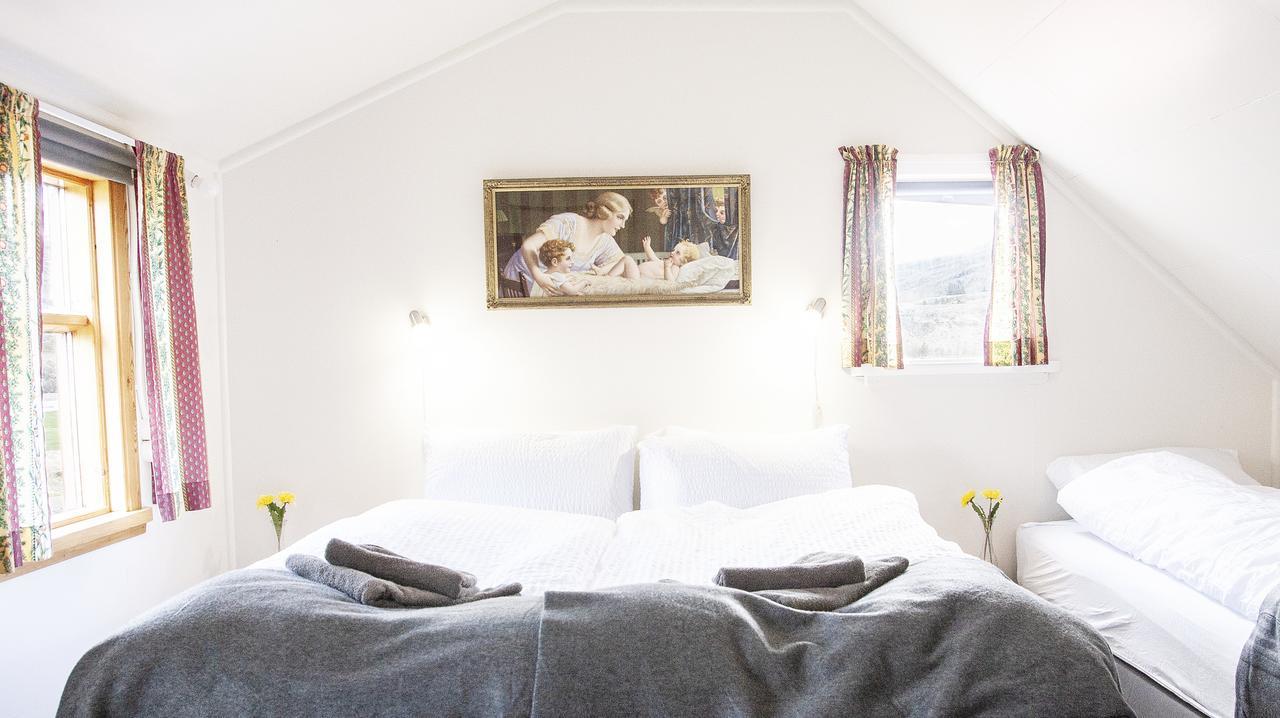 Fossardalur Guesthouse Djupivogur Bagian luar foto
