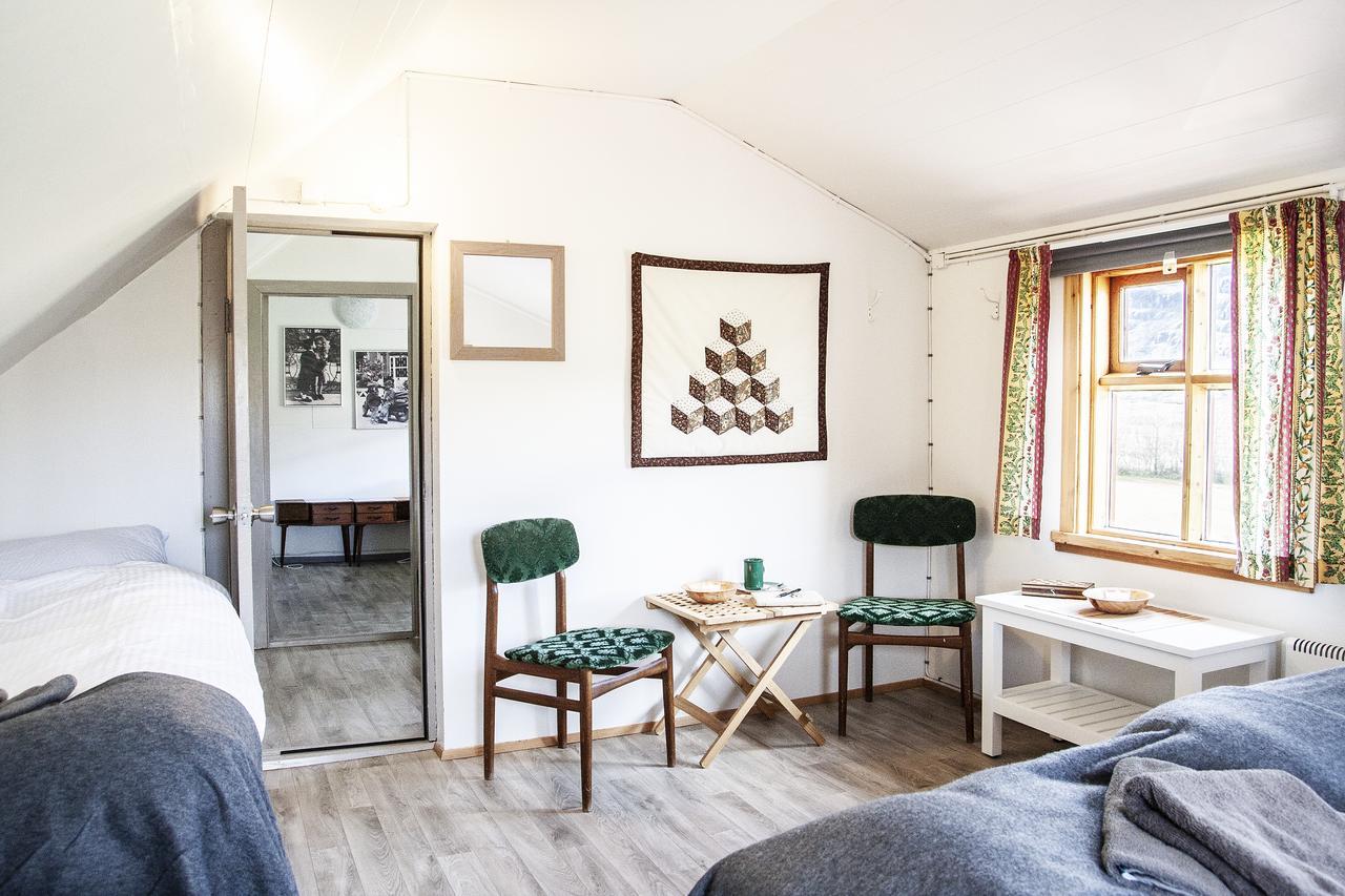 Fossardalur Guesthouse Djupivogur Bagian luar foto