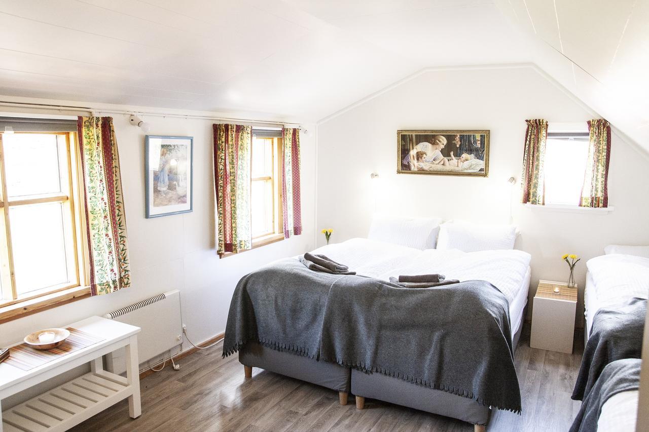 Fossardalur Guesthouse Djupivogur Bagian luar foto