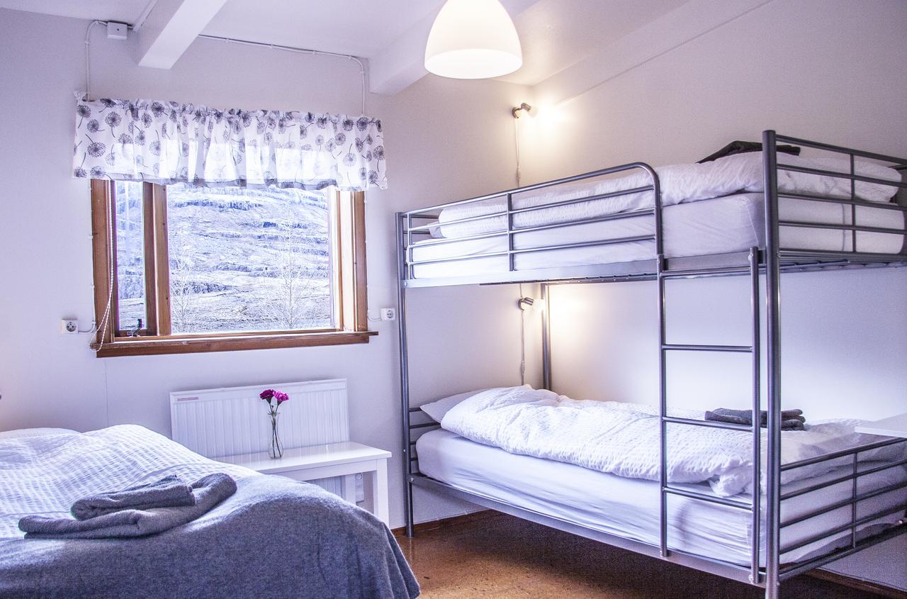 Fossardalur Guesthouse Djupivogur Bagian luar foto