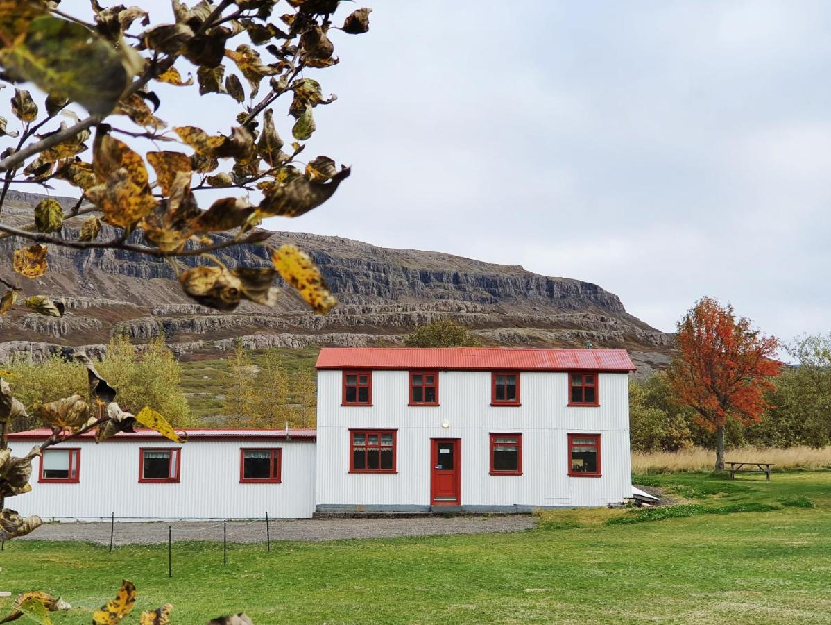 Fossardalur Guesthouse Djupivogur Bagian luar foto